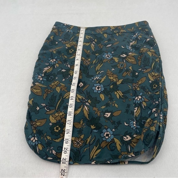 ANN TAYLOR LOFT Women’s Knee Length Pencil Skirt Blue/green Floral size: 6 - Picture 10 of 10